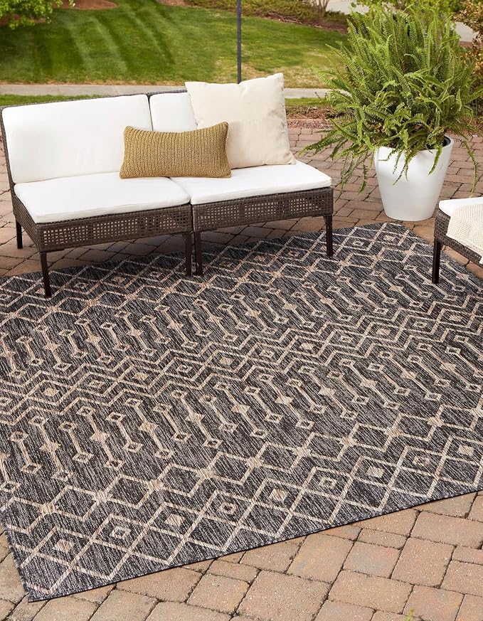 Unique Loom Outdoor Trellis Collection Area Rug - Tribal Trellis (5' 3" Square, Charcoal Gray/ Natural)