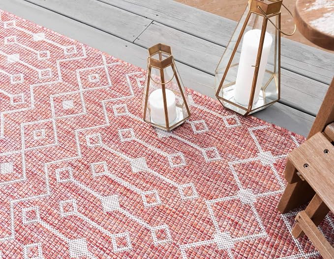 Unique Loom Outdoor Trellis Collection Area Rug - Tribal Trellis (4' 1" Round, Rust Red/ Ivory)