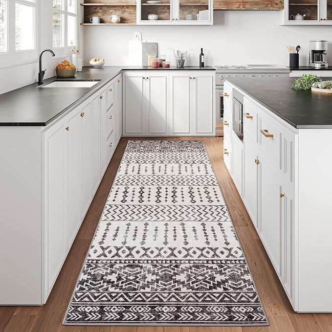 Art&Tuft 2'6"x8 Runner Rug Non Slip, Washable Rug Runners for Hallways,Black