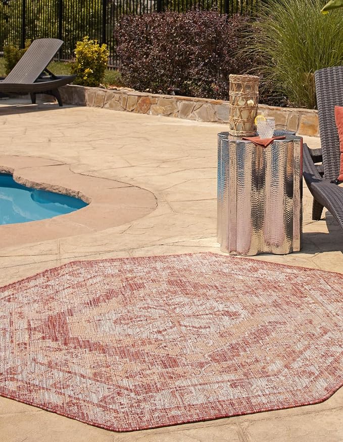 Unique Loom Outdoor Traditional Collection Area Rug - Valeria (7' 10" Octagon, Rust Red/ Ivory)
