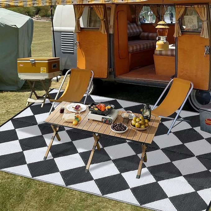 Garvee 8x10 Outdoor Rug Waterproof Plastic Straw Rug Outdoor Patio Rugs Reversible Mat Easy Clean Foldable Lightweight Large Area Rugs for Patio Porch Backyard Camping RV Beach Balcony Checkered White