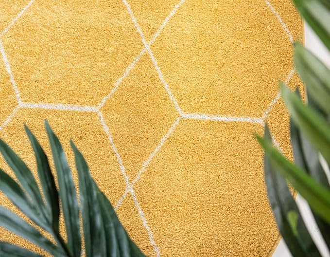 Unique Loom Trellis Frieze Collection Area Rug - Geometric (7' 10" Octagon, Yellow/ Ivory)