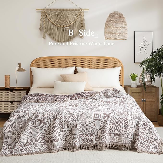 Phuryllic Boho Throw Blanket Full Size, Extra Large Soft Cozy Cotton Muslin Quilt Blanket for Bed Decor, Patchwork Block Couch Sofa Chair Cover, Vintage Farmhouse Cottage Woven Blanket, Brown&White