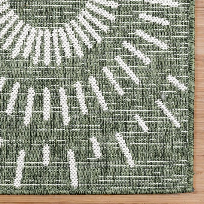 Gertmenian Indoor/Outdoor Flatweave Area Rug - 6x9 Medium, Stain & UV Resistant, Ideal for High Traffic Areas in Deck, Patio, Mudroom - Geometric, Green, 32457