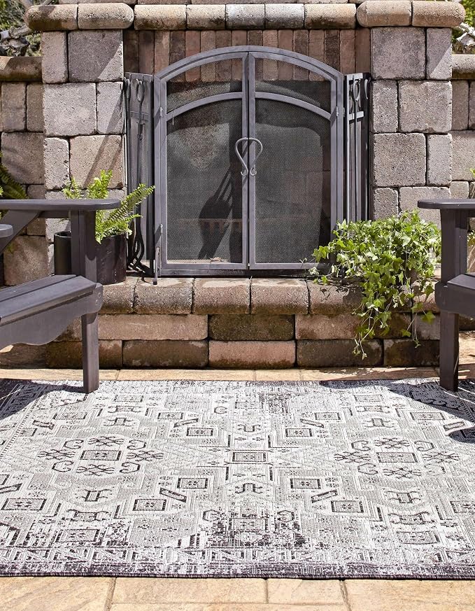 Unique Loom Outdoor Aztec Collection Area Rug - Coba (10' Square, Charcoal Gray/ Ivory)