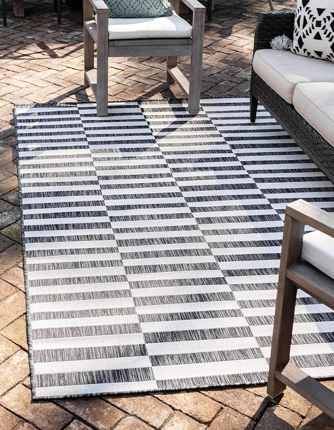 Unique Loom Outdoor Striped Collection Area Rug - Striped (5' 1" x 8' Rectangle, Charcoal/Ivory)