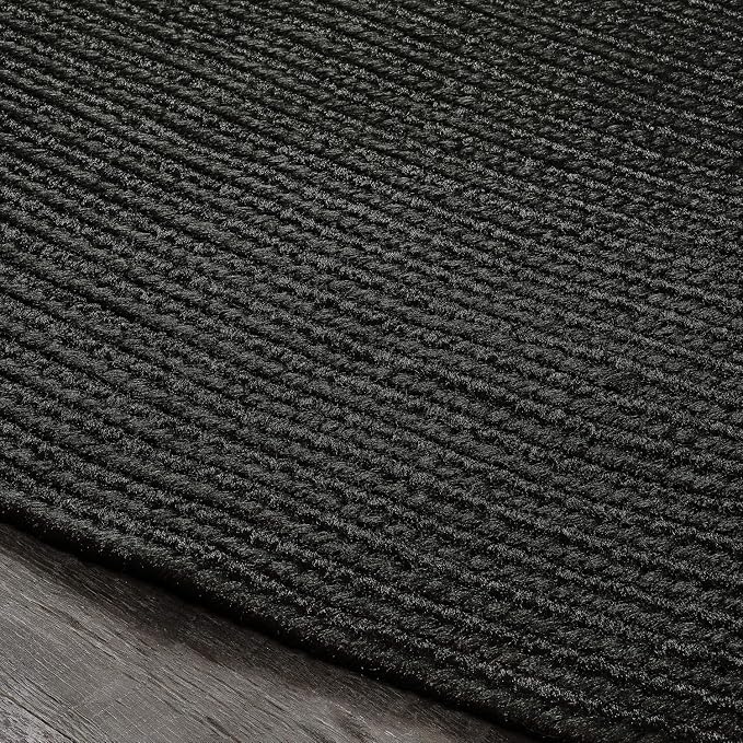 Superior Indoor Outdoor Area Rug, Handwoven Reversible Braided Home Decor for Living Room, Kitchen, Entryway, Patio, Front Porch, Deck, Modern, Boho, Farmhouse Style, 6' x 9', Black