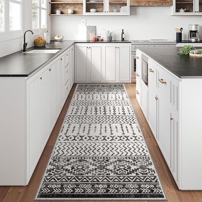 Art&Tuft 2x8 Runner Rug Non Slip, Washable Rug Runners for Hallways,Black | Low Pile, Moroccan Soft & Lighweight, Folable, Stain Resistant 8ft Carpet Runners for Entryway,Kitchen,Living Room,Bedroom