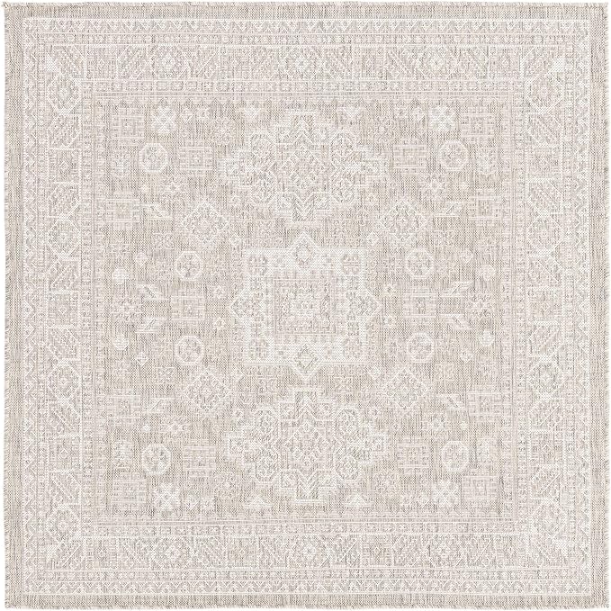 Unique Loom Outdoor Aztec Collection Area Rug - Chalca (5' 3" Square, Light Gray/ Ivory)