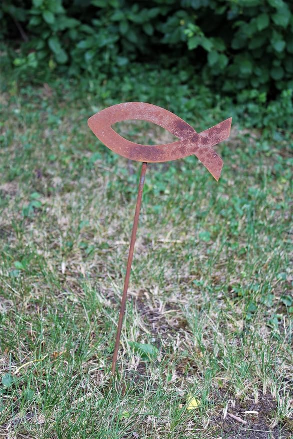 Christian Jesus Fish Metal Steel Garden Landscape Stake 20 to 33 Inches Tall (Flat Jesus Fish 20" Tall Including Stake, Naturally Rusted)