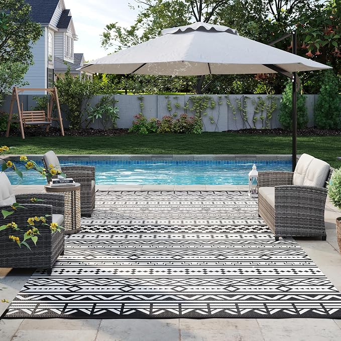 Outsunny Outdoor Rug for Patio, 9' x 18' Waterproof Large Mat, Reversible Plastic Straw Rug for Decor, Portable Outside RV Camping Area Carpet Mat for Backyard Porch Deck Picnic, Black White Geometric