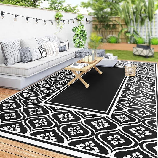 Outsunny Outdoor Rug for Patio, 9' x 18' Waterproof Large Mat, Reversible Plastic Straw Rug for Decor, Portable Outside RV Camping Area Carpet Mat for Backyard Porch Deck Picnic, Black & White Gourd