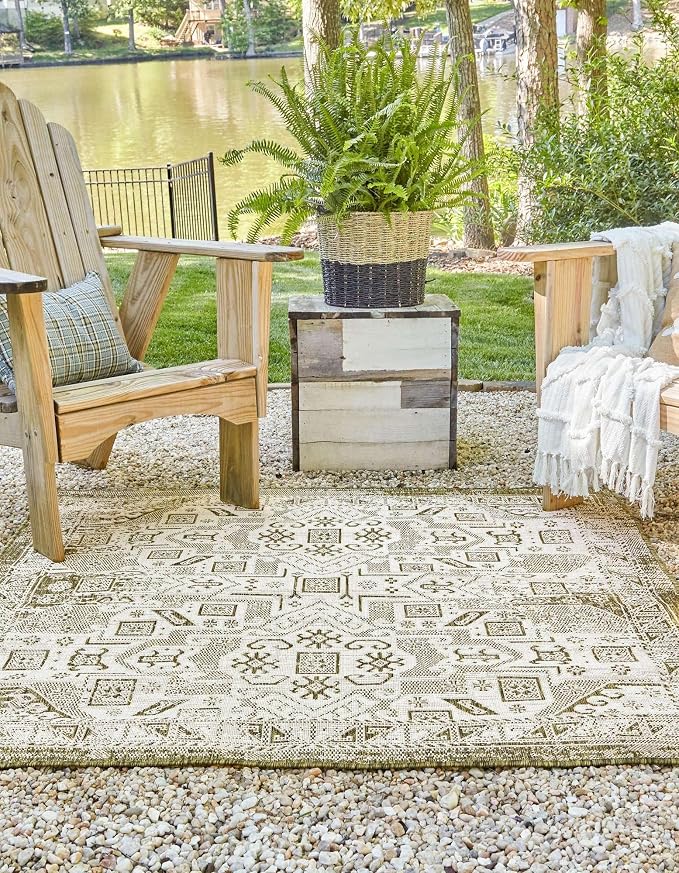 Unique Loom Outdoor Aztec Collection Area Rug - Coba (10' Square, Green/ Ivory)
