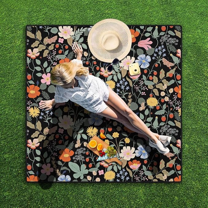 Picnic Blankets Waterproof Foldable Extra Large,80"x 80" Outdoor Beach Blanket Sandproof,3-Layer Lightweight Handy Mat Tote Picnic Camping Rugs for Outside Your Rv (Strawberry Floral)