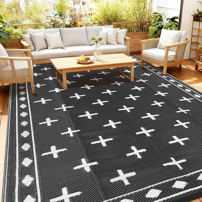 Outdoor Patio Rug 9x18 Waterproof Outside Area Rugs Modern Reversible Plastic Straw Carpet for RV Deck Camping Entryance Porch Picnic Balcony Beach，Black/White