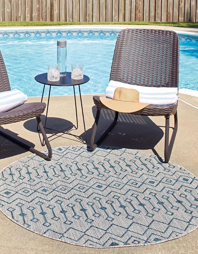 Unique Loom Outdoor Trellis Collection Area Rug - Tribal Trellis (10' 8" Round, Light Blue/ Ivory)