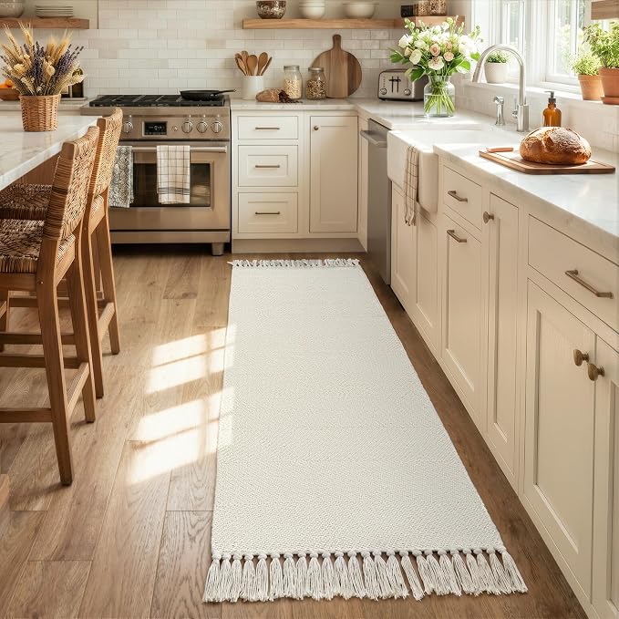 2' x 6' Kitchen Runner Rug, Modern Farmhouse Washable Bathroom Mat | Boho Hand-Woven Hallway Runner Rugs, White Reversible Bedroom Rug, Soft Braided Carpet for Laundry Entryway Bedside Decor