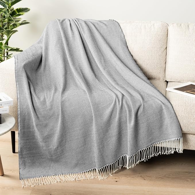PAVILIA Light Gray Herringbone Throw Blanket for Couch Bed, Decorative Outdoor Throw Blanket, Faux Cashmere Blanket Throw, Lightweight Accent Sofa Blanket Throw, 50x60