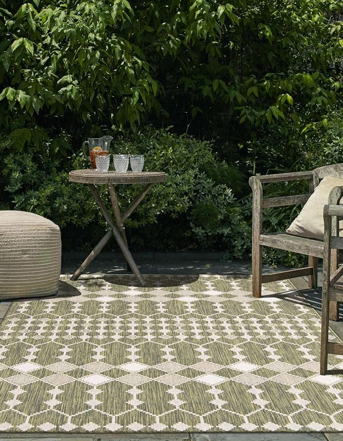 Unique Loom Outdoor Trellis Collection Area Rug - Traliccio (10' x 14' 1" Rectangle, Green/ Ivory)