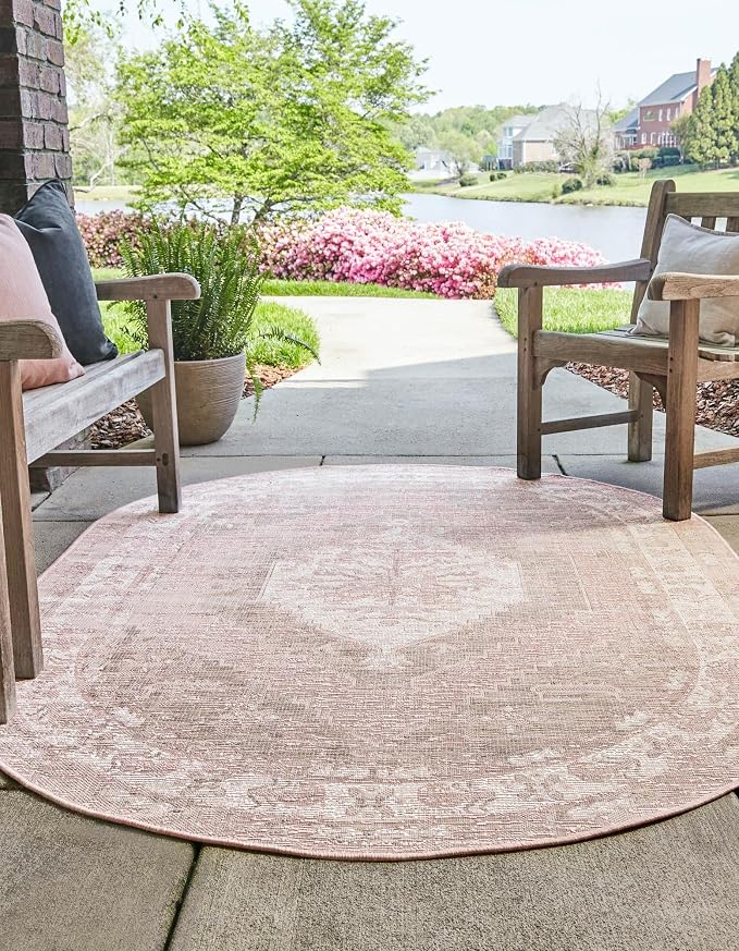 Unique Loom Outdoor Traditional Collection Area Rug - Valeria (5' 3" x 7' 10" Oval, Pink/ Ivory)