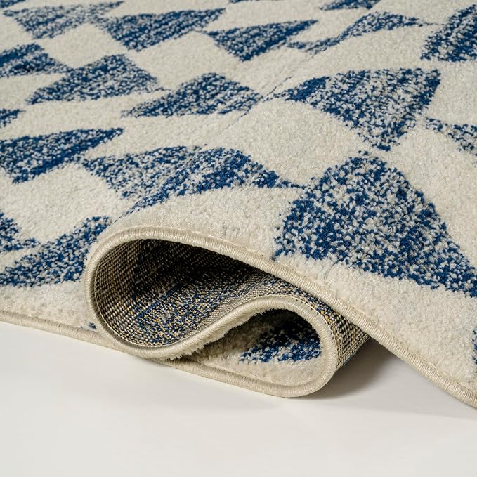JONATHAN Y Aisha Moroccan Triangle Geometric Cream/Navy Indoor Area Rug, 4x6, Contemporary, Modern, Easy-Cleaning for Living Room, Bedroom, Kitchen, Pet Friendly, Non-Shedding (MOH206D-4)