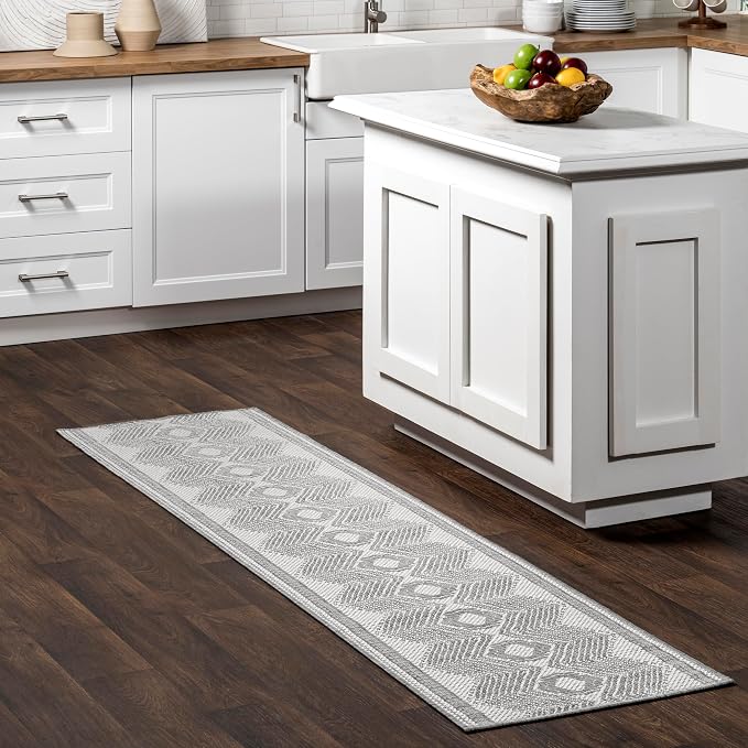 Nuloom Ranya Light Grey/Ivory, 2' x 8', Tribal Geometric, Soft and Cozy, High Traffic, Stain Resistant, Easy Clean, Durable Area Rug for Indoor/Outdoor Patio, Deck, Porch, Garden, Courtyard