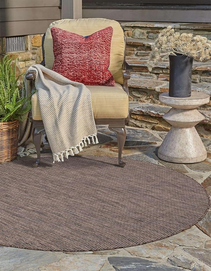 Unique Loom Outdoor Solid Collection Area Rug (5' 3" Round Light Brown/Ivory)