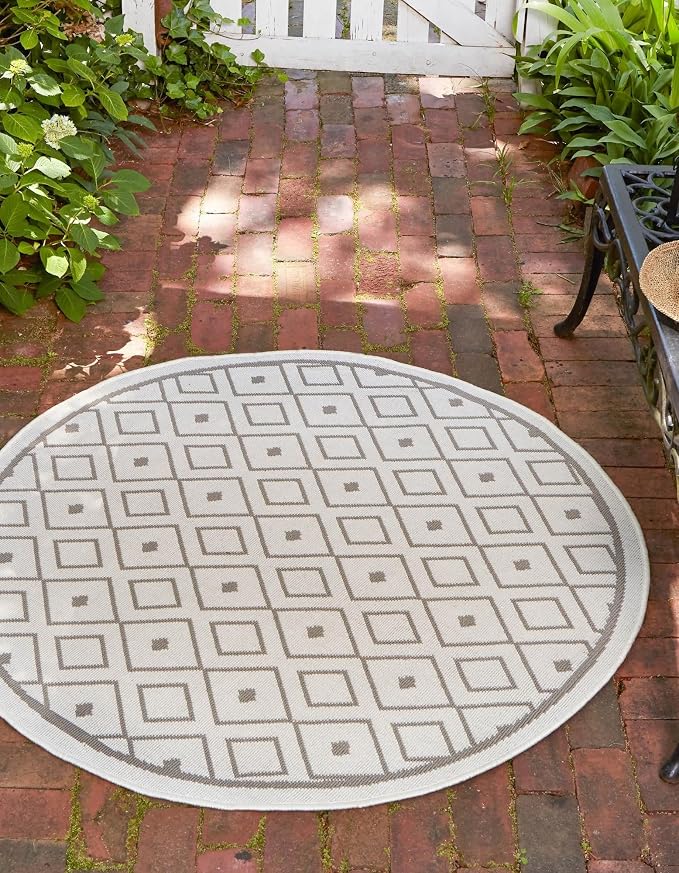 Unique Loom Outdoor Trellis Collection Area Rug - Kafes (7' 1" Round, Ivory/ Gray)