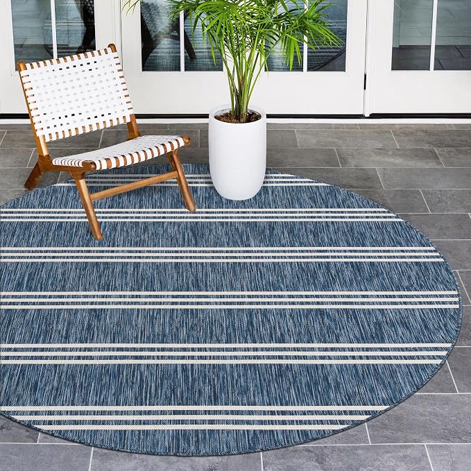 Unique Loom Jill Zarin Outdoor Collection Area Rug - Anguilla (10' 8'' Round, Blue/ Ivory)
