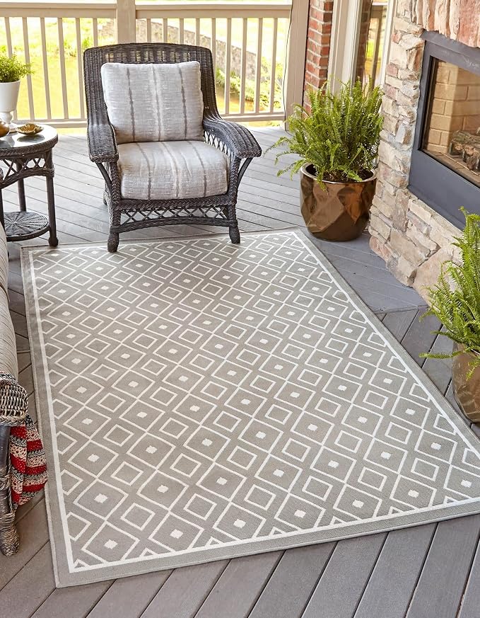 Unique Loom Outdoor Trellis Collection Area Rug - Kafes (7' 10" x 10' Rectangle, Gray/ Ivory)