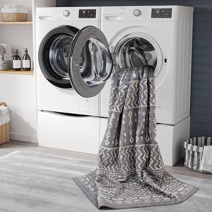Art&Tuft 2'6"x8 Runner Rug Non Slip, Washable Rug Runners for Hallways,Grey | Low Pile, Moroccan Soft & Lighweight, Folable, Stain Resistant 2.5x8ft Carpet Runner for Entryway,Kitchen,Living Room,Bedroom