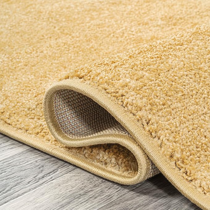 JONATHAN Y Haze Solid Low-Pile Mustard Indoor Area Rug 5x8, Coastal,Bohemian,Minimalist,Classic, Easy-Cleaning for Living Room,Bedroom,Kitchen,Pet Friendly,Non-Shedding (SEU100B-5)