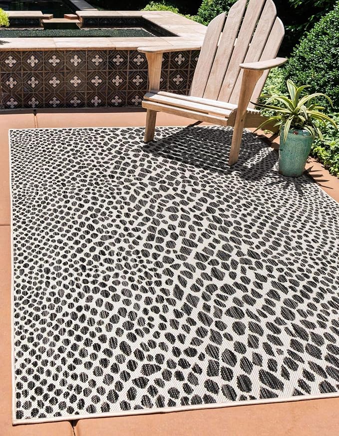 Unique Loom Outdoor Collection Area Rug - Cape Town (4' 1' x 6' 1' Rectangle, Black/ Ivory)