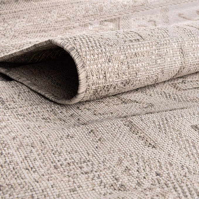 Unique Loom Outdoor Aztec Collection Area Rug - Coba (6' 1" x 9' Rectangle, Light Gray/ Ivory)
