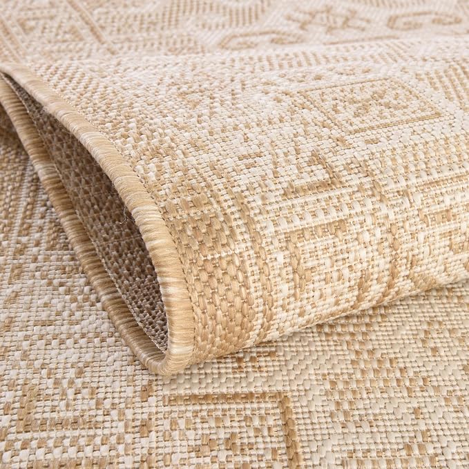 Unique Loom Outdoor Aztec Collection Area Rug - Coba (5' 3" x 8' Oval, Natural/ Ivory)