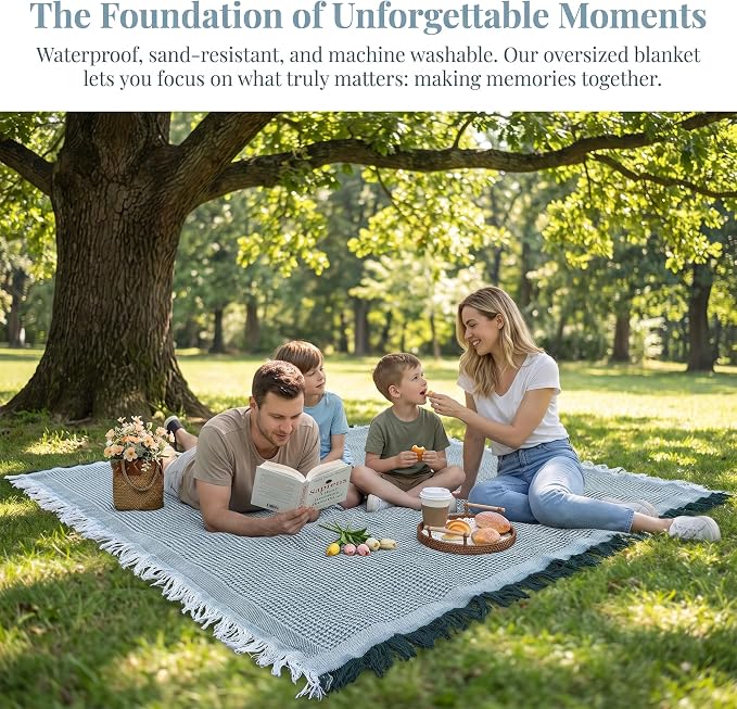 70"x 70" Picnic Blanket Extra Large,Layer Outdoor Blanket for 5 to 7 Adults,Camping Grass Lawn Park Accessories Cute Couple Gifts Ideas Wedding Registry for Park, Beach (Green)