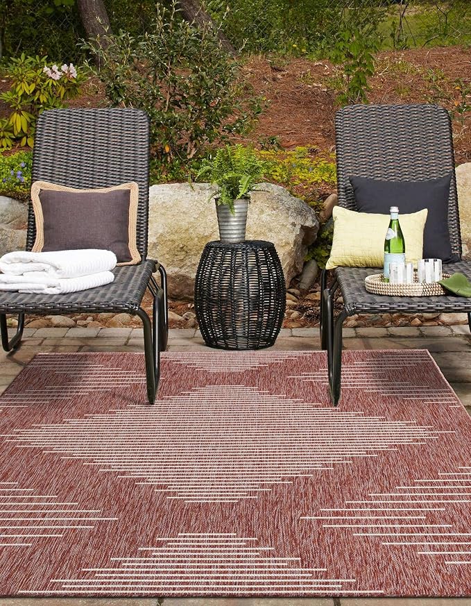 Unique Loom Outdoor Modern Collection Area Rug - Tambor (7' 10" x 10' Rectangle, Rust Red/ Ivory)