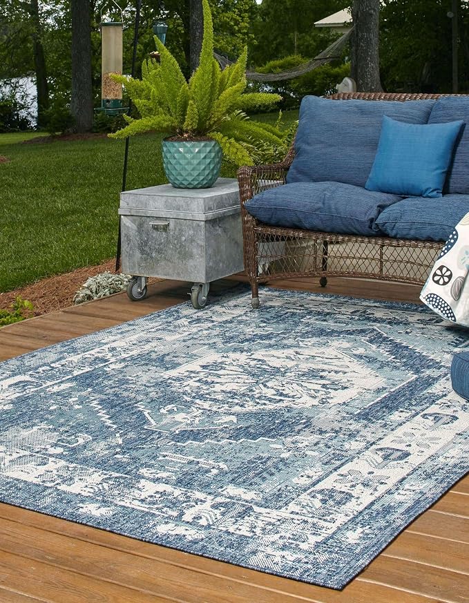 Unique Loom Outdoor Traditional Collection Area Rug - Valeria (7' 10" x 11' Rectangle, Blue/ Ivory)
