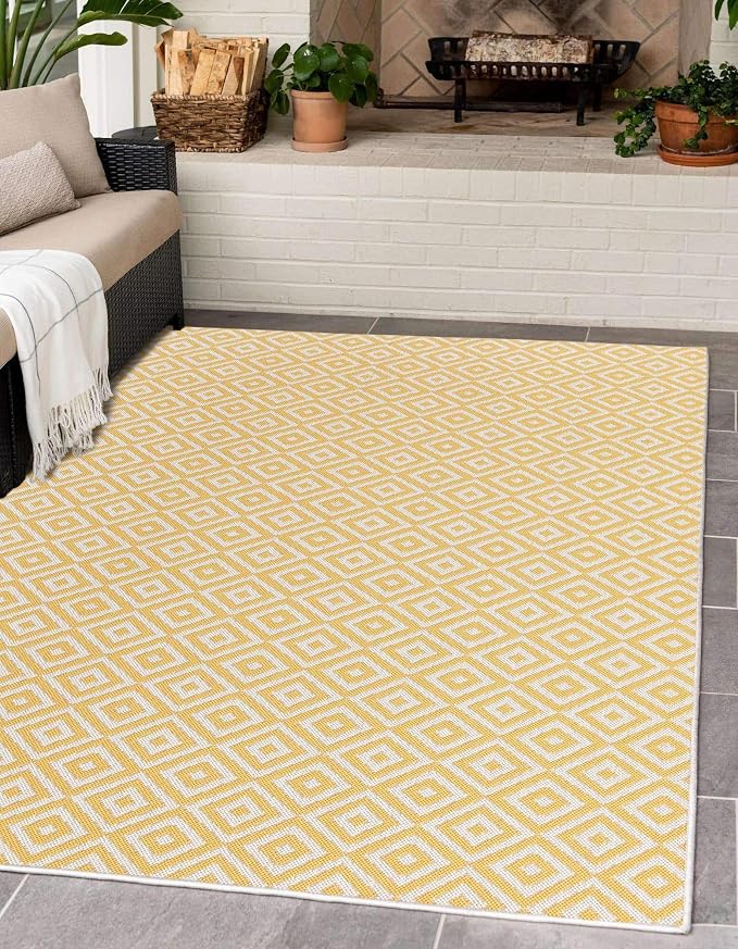Unique Loom Jill Zarin Outdoor Collection Area Rug - Costa Rica (5' 3" x 8' Rectangle, Yellow Ivory/ Ivory)