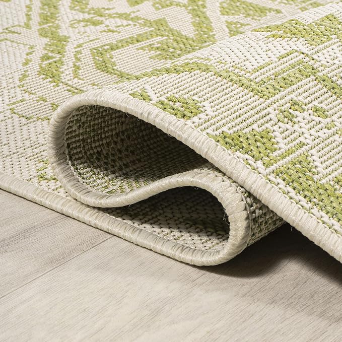 JONATHAN Y Boho Medallion Indoor Outdoor Square Area Rug 5X5 Cream/Green, Estrella Textured Weave for Backyard, Patio, Porch, Easy-Cleaning, High Traffic, Pet-Friendly, Non-Shedding (SMB105E-5SQ)