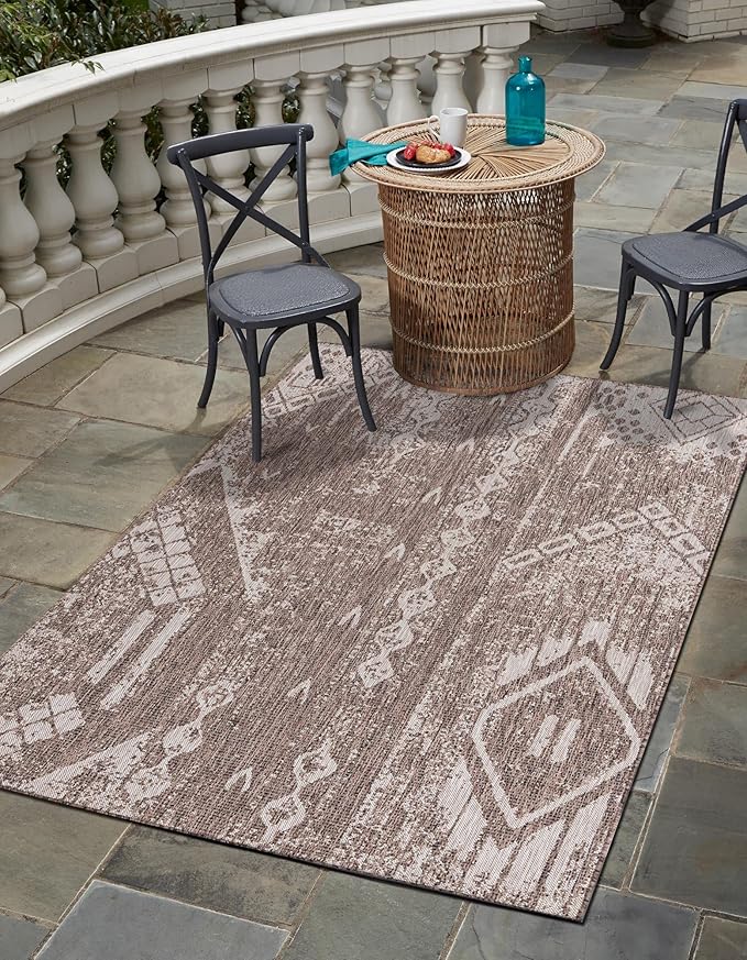 Unique Loom Outdoor Bohemian Collection Area Rug - Anthro (6' 1" x 9' Rectangle, Brown/ Ivory)