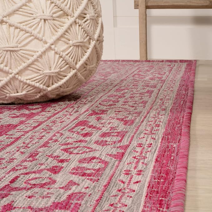 JONATHAN Y Medallion Weave Indoor Outdoor Area Rug 4X6 Fuchsia/Light Gray, Sinjuri Textured for Backyard, Patio, Porch, Easy-Cleaning, High Traffic, Pet-Friendly, Non-Shedding (SMB101G-4)