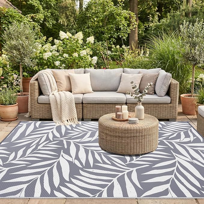 Smiry Outdoor Rug 6x9 ft, Waterproof Reversible Plastic Straw Rugs, Outdoor Area Rug with Leaf Pattern, Outside Floor Mat for Patio, Backyard, Deck, Picnic, Beach, Camping, Grey & White
