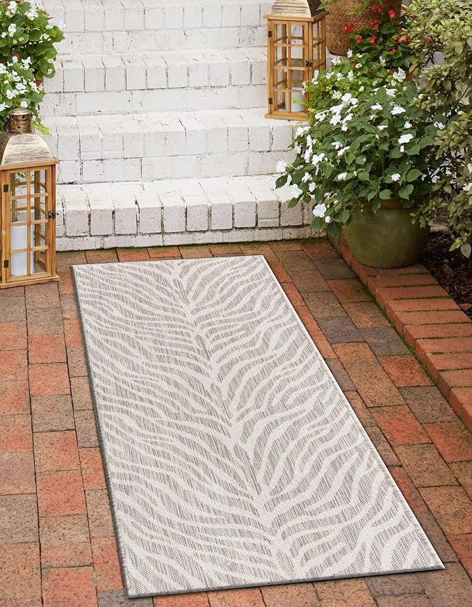 Unique Loom Outdoor Safari Collection Area Rug - Tsavo (2' x 6' 1" Runner, Gray/ Ivory)