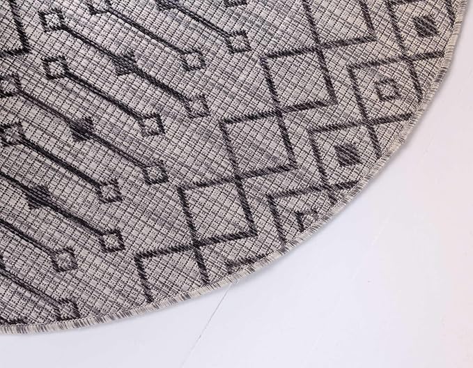 Unique Loom Outdoor Trellis Collection Area Rug - Tribal Trellis (4' 1" Round, Gray/ Black)
