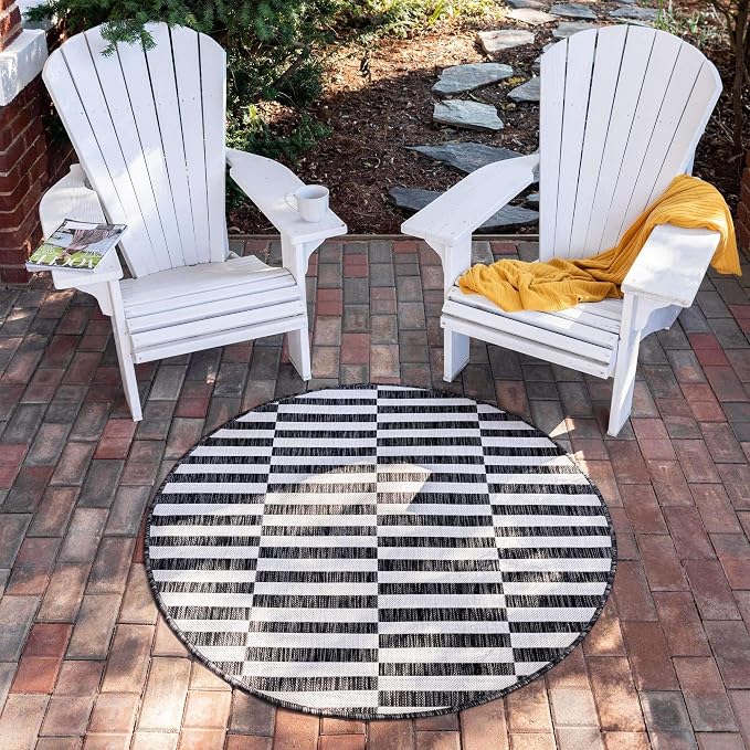 Unique Loom Outdoor Striped Collection Area Rug - Striped (4' 1" Round, Charcoal/Ivory)