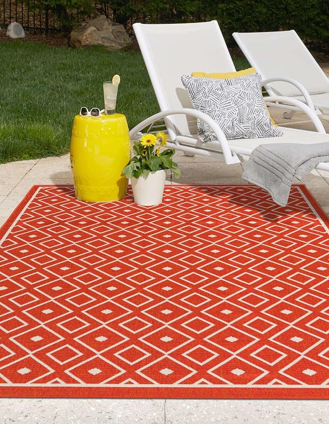 Unique Loom Outdoor Trellis Collection Area Rug - Kafes (5' 3" x 8' Rectangle, Rust Red/ Ivory)