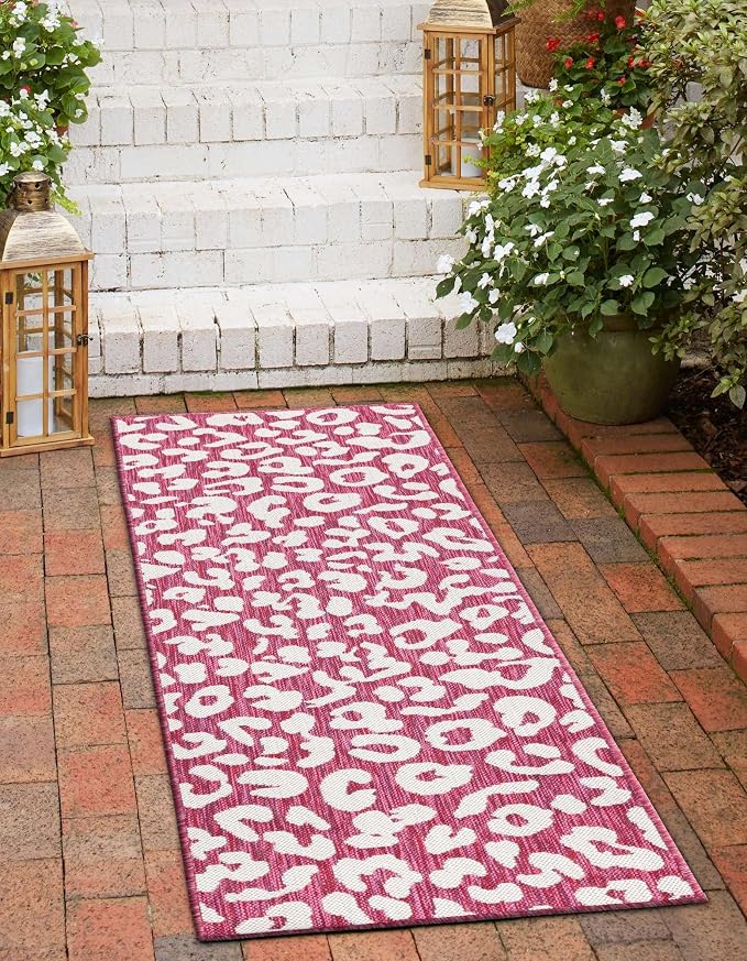 Unique Loom Outdoor Safari Collection Area Rug - Leopard (2' x 7' 10" Runner, Magenta/ Ivory)
