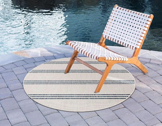 Unique Loom Jill Zarin Outdoor Collection Area Rug - Anguilla (4' 1'' Round, Ivory/ Blue)