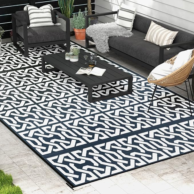Outsunny Outdoor Rug for Patio, 9' x 18' Waterproof Large Mat, Reversible Plastic Straw Rug for Decor, Portable Outside RV Camping Area Carpet Mat for Backyard Porch Deck Picnic, Black & White Chain